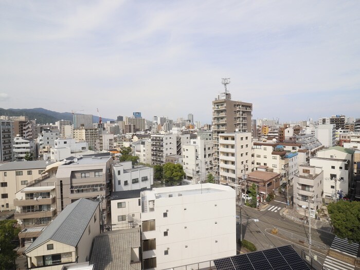 室内からの展望 ｱﾙﾌｧﾚｶﾞﾛＫＯＢＥ ＷＥＳＴ