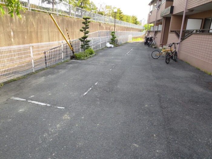 駐車場 エリ－トＮＡＫＡＮＯⅡ