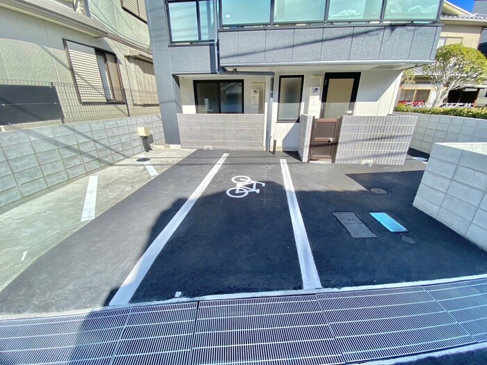 駐輪場 AILE南塚口Ⅱ