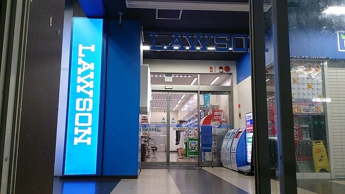 ローソン阪神御影駅南店(コンビニ)まで750m ｵｰｼｬﾝﾋﾞｭｰ御影（１～５階）