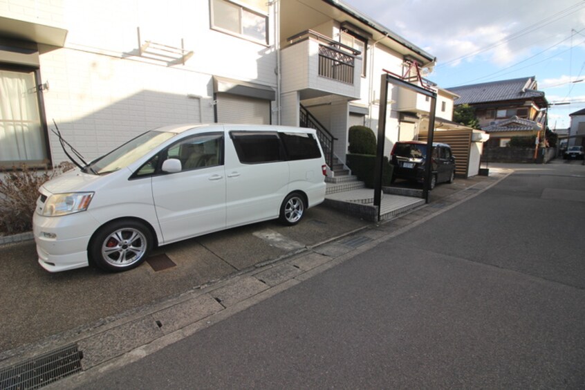 駐車場 エトワ－ル