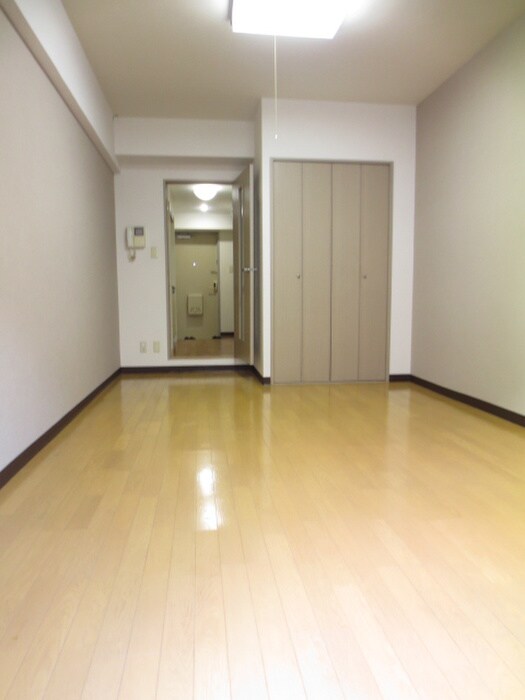 居室 メゾンクレ－ル