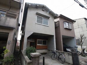 枚方市出口３丁目貸家
