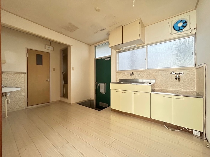 居室 平野ハイツ