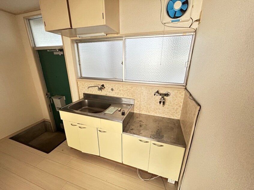 キッチン 平野ハイツ