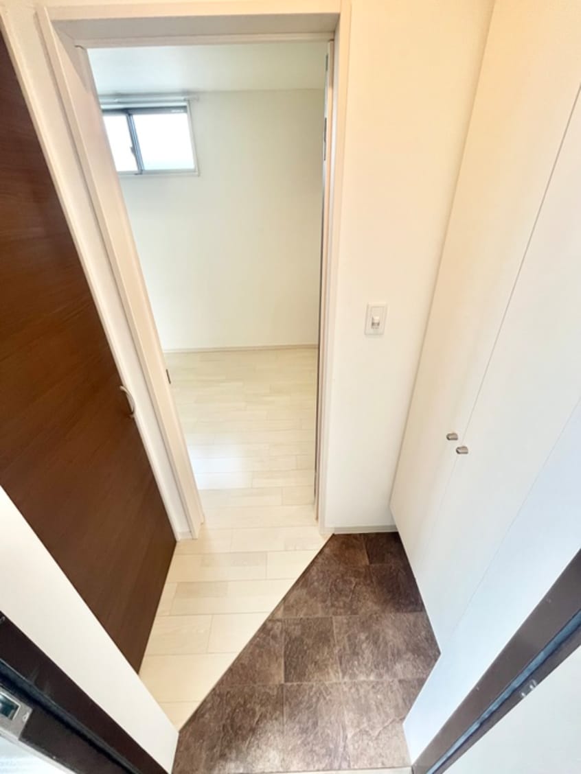 玄関 GRANDIR西三荘