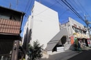 フルハウス尼崎の外観