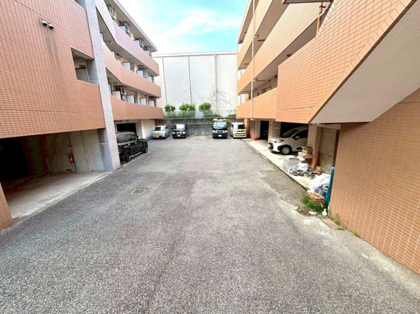 駐車場 エトールⅢ