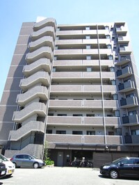 サリ－チェ城東