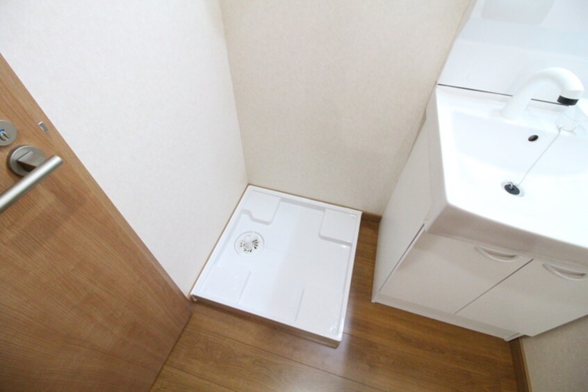 洗濯機置場 レガーロ雲井