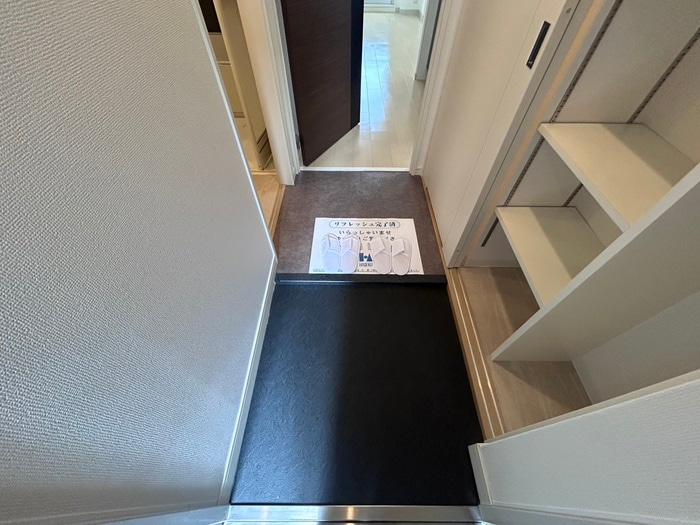 玄関 ドゥーエなんば南