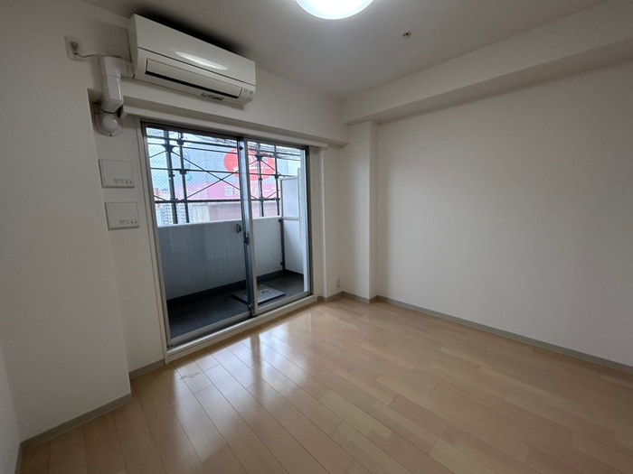 居室 ドゥーエなんば南