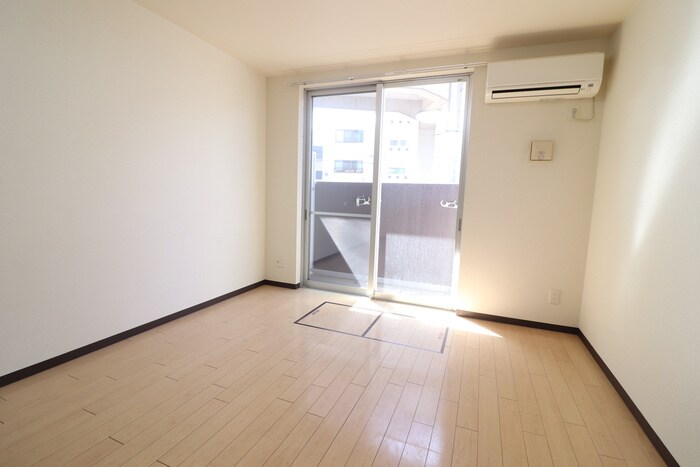 居室 ﾙﾈｽ ﾌﾞﾗﾝ ｹｲ