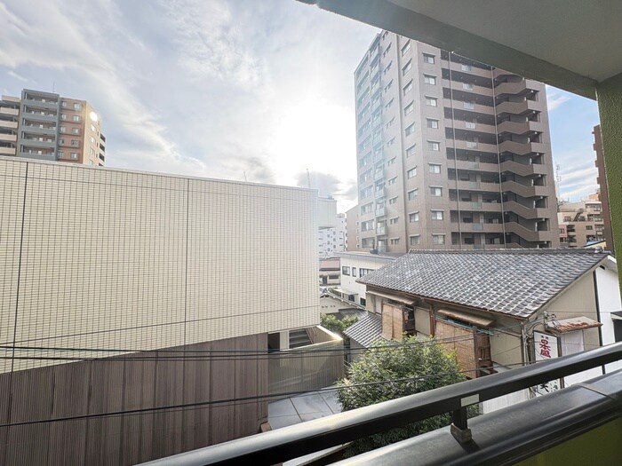 室内からの展望 ガ－デンヒルズ　マルエ－