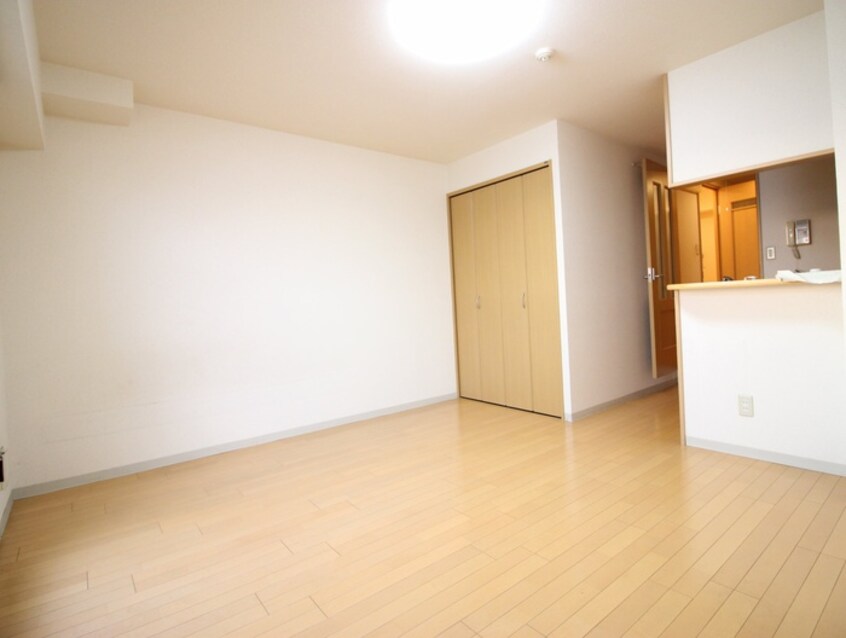 居室 フローライト上新庄駅前