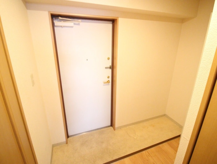 玄関 フローライト上新庄駅前