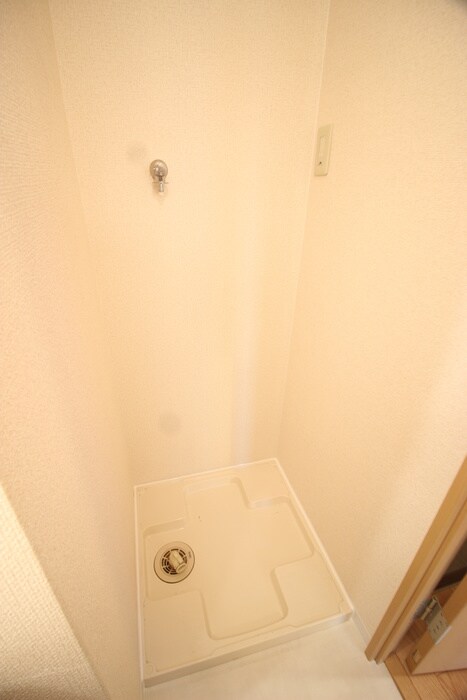 洗濯機置場 フローライト上新庄駅前