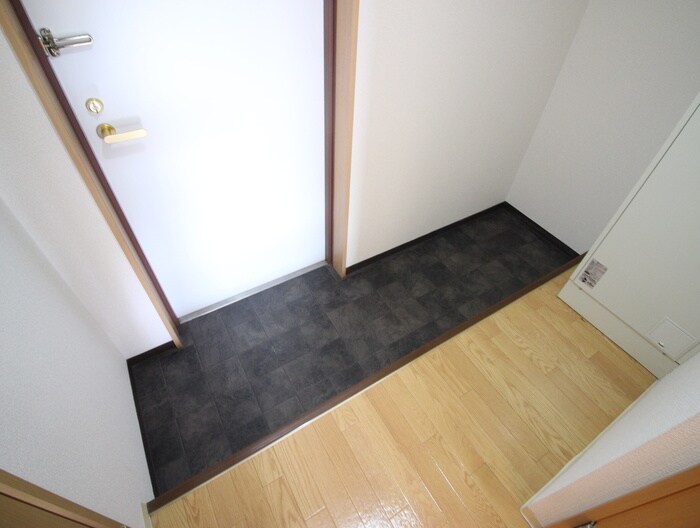 玄関 フローライト上新庄駅前