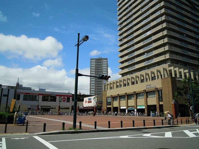 神戸図書館(図書館)まで180m ヴァル浜崎通り