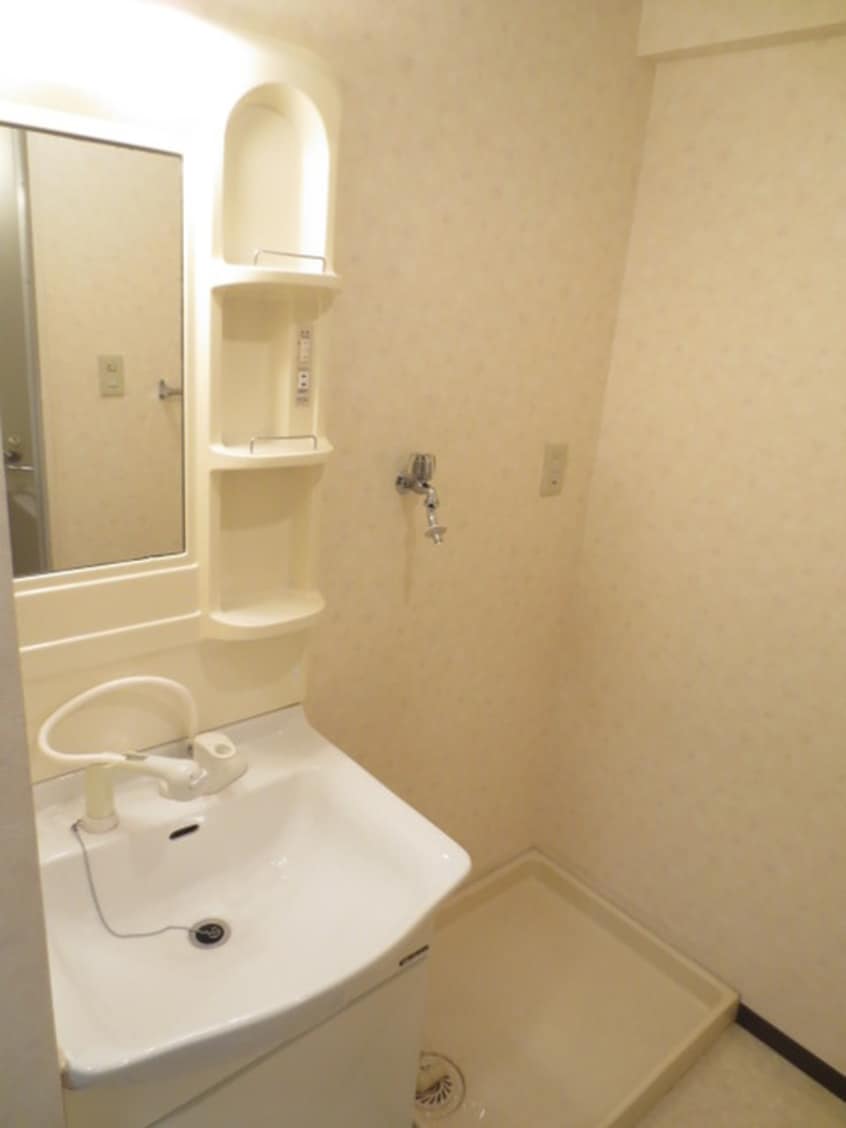 洗濯機置場 デルニエアン