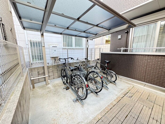 駐輪場 LA MAISON VERTE 西田辺