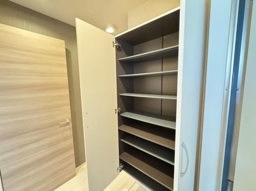 靴箱 LA MAISON VERTE 西田辺