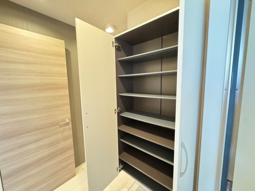 靴箱 LA MAISON VERTE 西田辺