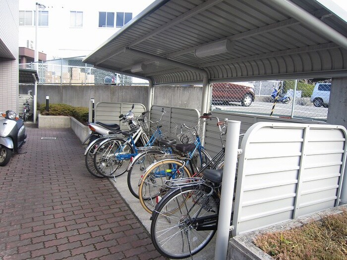 駐輪場 プリムローズ正野