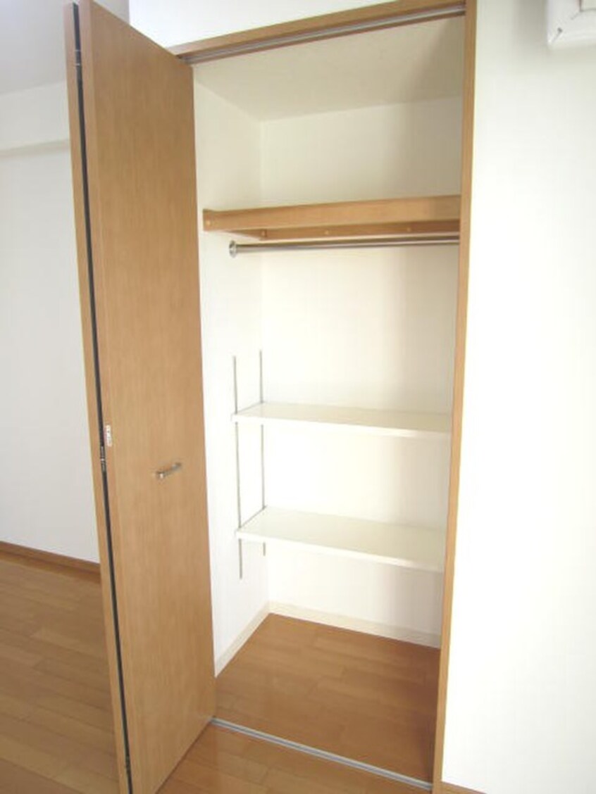 収納 ドゥーエ玉造