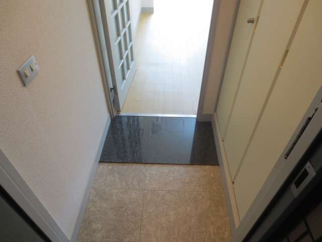 玄関 ステディ垂水