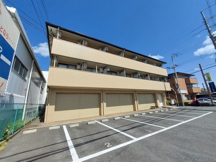 駐車場 ファミール３号館