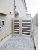 エントランス部分 ラフレシール太秦Ⅰ