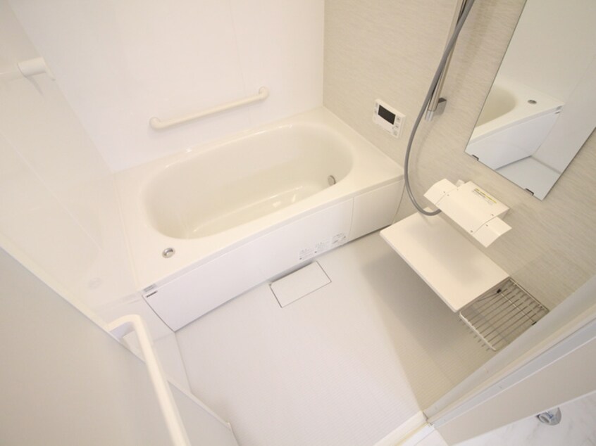 バス／シャワールーム等 シャ－メゾン上杉