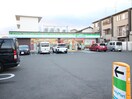 ファミリーマート西七条名倉町店(コンビニ)まで342m シャ－メゾン上杉