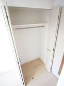 収納 ｴｽﾃﾑｺｰﾄ新大阪Ⅷﾚｳﾞｫﾘｽ(307)