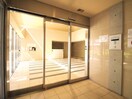 エントランス部分 ｴｽﾃﾑｺｰﾄ新大阪Ⅷﾚｳﾞｫﾘｽ(402)