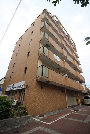 新大阪ファミール　２