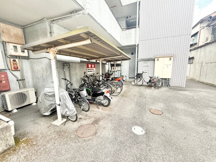 駐輪場 コ－ト黄檗