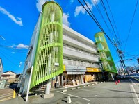 ＧＬＡＮＺ　ＨＡＵＳ