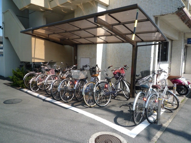 駐輪場 坪内マンション