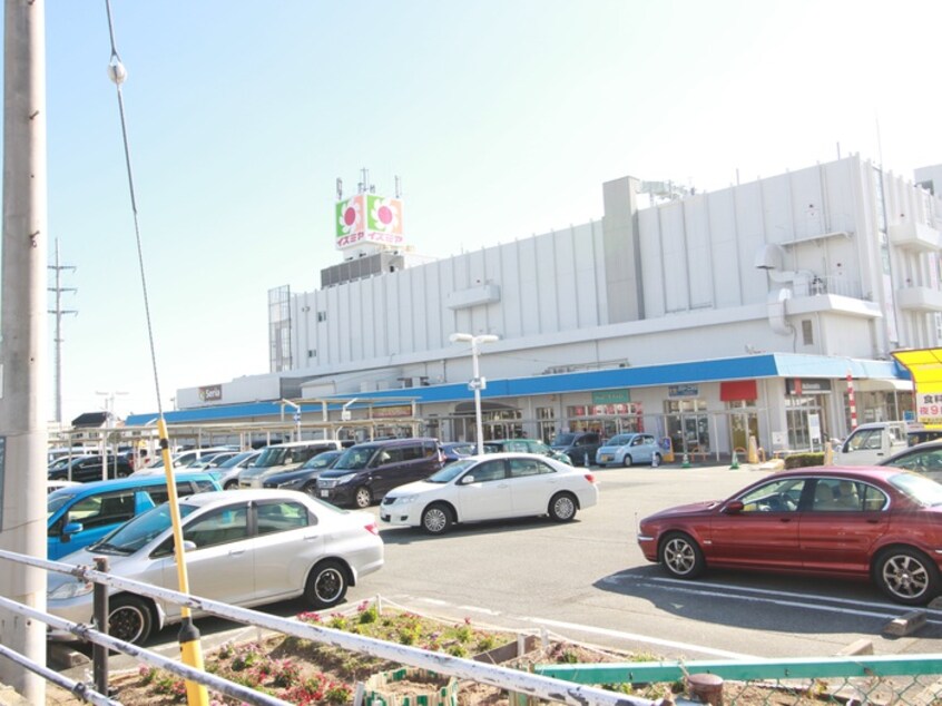 イズミヤ(スーパー)まで550m アーバンステージ小林