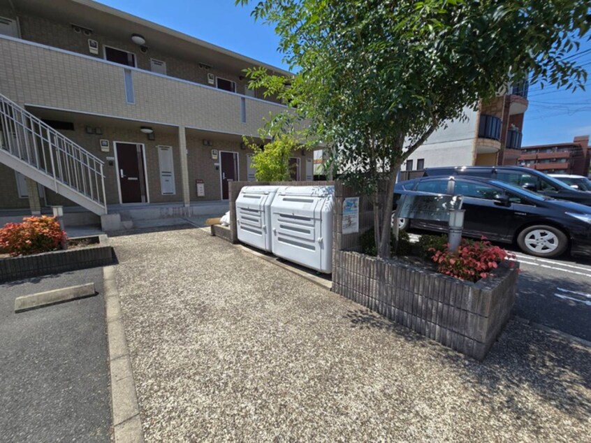 エントランス部分 アルブルヴィラージュ