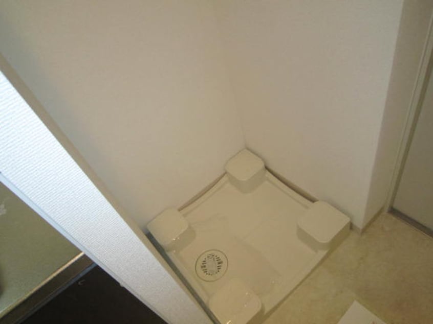 洗濯機置場 ｴｽﾃﾑｺｰﾄ新大阪Ⅷﾚｳﾞｫﾘｽ(503)