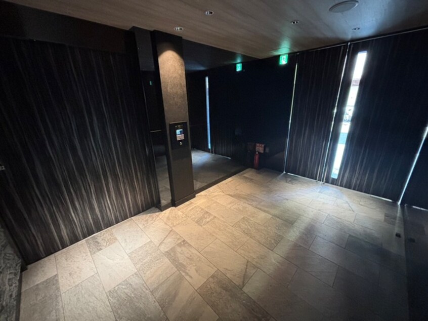 エントランス部分 S-RESIDENCE小阪azure