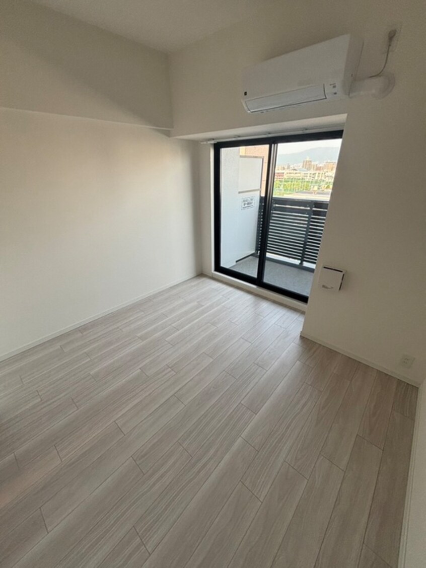 居室 S-RESIDENCE小阪azure