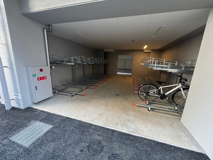 駐輪場 S-RESIDENCE小阪azure
