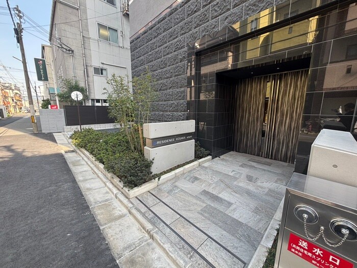 エントランス部分 S-RESIDENCE小阪azure