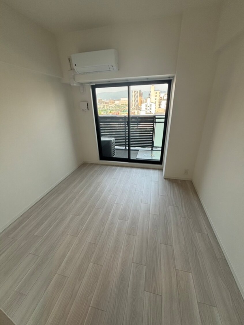 居室 S-RESIDENCE小阪azure