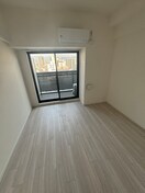 居室 S-RESIDENCE小阪azure