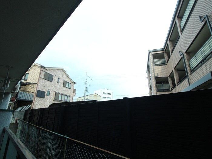 室内からの展望 グリ－ンハイツ関